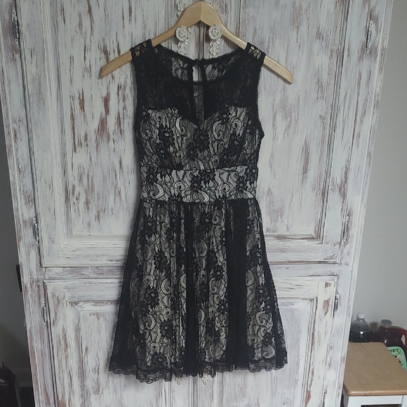 B Darlin Black Lace Prom Dress - Picture 1 of 5